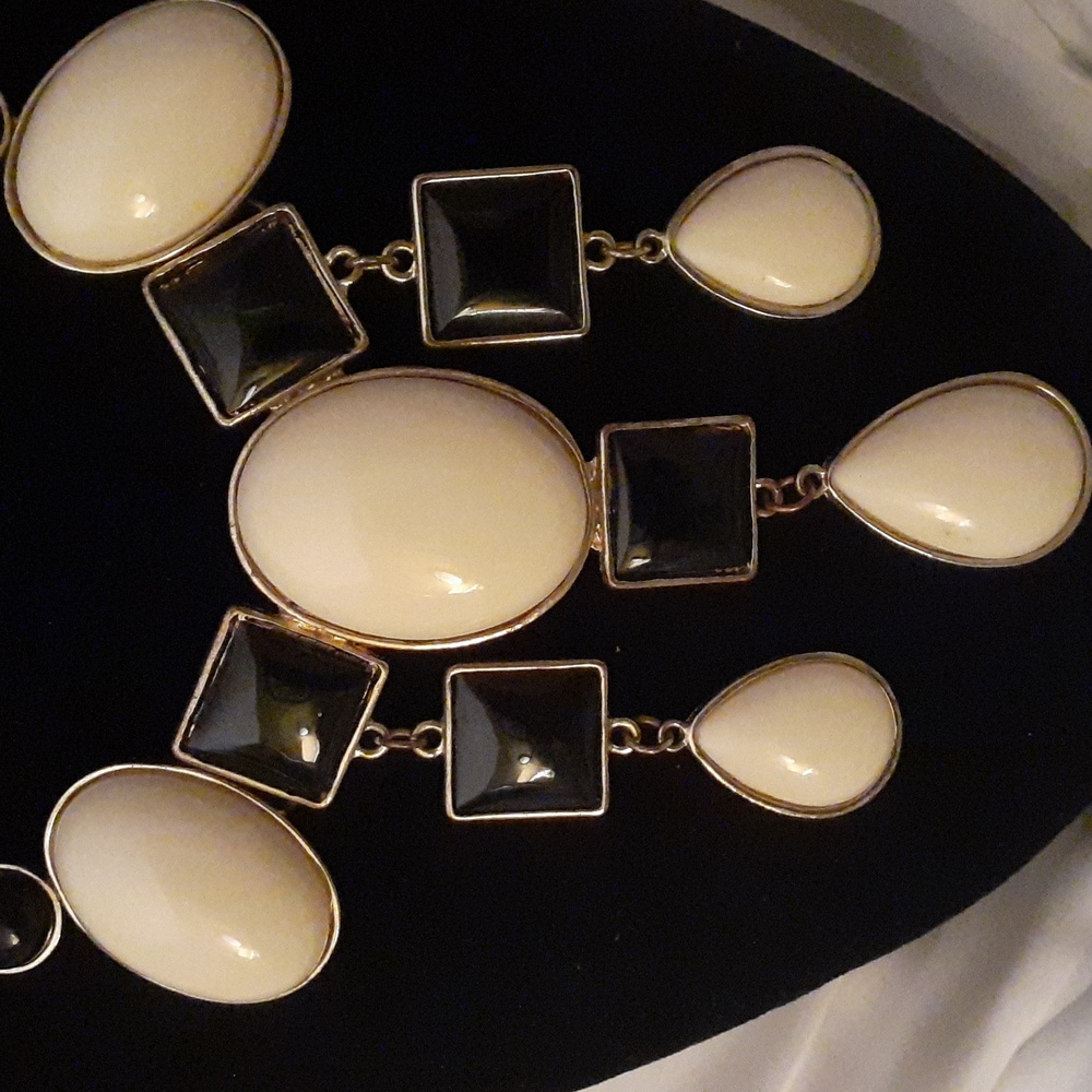 Vintage Tiered Cream and Black Statement Necklace